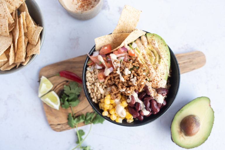 Nuts for Life - Taco bowl with cashew dressing